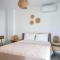 Sandy feet comfort suite