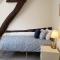Cruck Cottage - Gorgeous 300 Year Old Cottage Mins from North Yorkshire Moors, Steam Trains and Picturesque Pickering