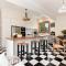 Victorian Villa - Cromwell Holiday Home