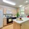 Lakefront Home with Deck in Hot Springs! - 温泉城