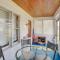 Home with Screened-In Porch Less Than 1 Mi to Lake Erie - 克林顿港