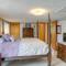 Home with Screened-In Porch Less Than 1 Mi to Lake Erie - 克林顿港
