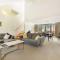 *** LAKE VILLA 467 ***