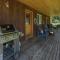 Farmhouse in Plain by NW Comfy Cabins