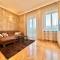 Exclusive Colourful Flat in the city