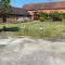 Irelands Farm Cottages
