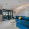 Tea Deluxe Apartment with private Pool