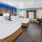 Days Inn by Wyndham Livonia Canton Detroit - Livonia