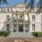 Chateau De Rochecotte