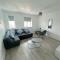 Flat 12 Palm Court