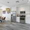 California Building by Hosteeva - 新奥尔良