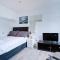 Comfy and Convenient Studio Suite Lewisham with Free street parking, WIFI and quick access to central London Sleep 3 - Forest Hill