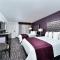 Clarion Inn & Suites Across From Universal Orlando Resort