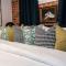 Luxe New York Style Bsmt Suite, Near DT & WEM, King Bed, WiFi