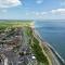 4TheDome- Deluxe ground floor apartment opposite the sea - Barton on Sea