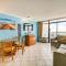 Indoor and Outdoor Pools Myrtle Beach Resort Condo - ميرتل بيتش