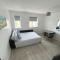 Flat 12 Palm Court