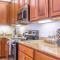 LakeView Penthouse Elegance condo