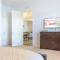 LakeView Penthouse Elegance condo