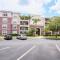 LakeView Penthouse Elegance condo