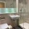 Avisa Stays- London. 2 bedrooms with 2 bathrooms.