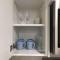 2BR Suite, Private Entry, Full Kitchen, Washer & Dryer, Free Parking, Smart TV with Netflix, High-Speed Wi-Fi, Self Check-In, Near Banff National Park