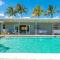 Vibrant Pool Home! Kayak, Firepit & Playground! - West Palm Beach