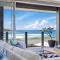 Beachfront Headland House - Arrawarra