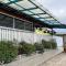 Homestay Kasih Alza -Ada 2 Unit - View Sawah Padi , Private Pool -Prefer Direct Booking- - 马六甲