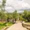 Hakuna Matata Holidays wooden lodge with airco & pool in Greek Olive Grove