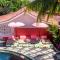 PinkCoco Uluwatu - for Cool Adults Only