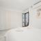 Penthouse in Puerto Banus with sea and marina views
