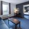 Super 8 by Wyndham Lachenaie/Terrebonne