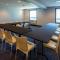 Super 8 by Wyndham Lachenaie/Terrebonne