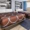 Super 8 by Wyndham Lindenhurst