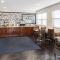 Super 8 by Wyndham Lindenhurst