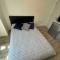 Cosy studio flat In teddington - 泰丁敦
