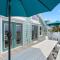 6 Bedroom plus Crows Nest with Beach View