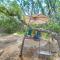 Snuggle Inn Wimberley Cabin with Fire Pit and Deck