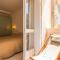 Ile de Porquerolles, KerMarc, appartement lumineux avec grande terrasse