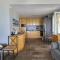 Evita Maisonette, Elegant Beachfront apt, Polychrono