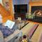 Redbud Keep - Unique Features, Movie Set Decor, Grill, Wifi, Family Friendly, Hiking, Billiard Table, Movie Theater Room, Fireplace, Golfing, View, 2 King Beds