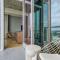 Spacious 1 BR condo - Amazing views - Pool - Kitchen