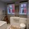 Huge Weekly & Monthly Savings - Free Parking - Wi-Fi & Netflix - Wolverhampton