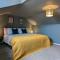 Huge Weekly & Monthly Savings - Free Parking - Wi-Fi & Netflix - Wolverhampton