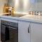 Luxurious Christchurch Suite - Single Level 2 bed - 基督城