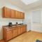 2-Bedroom Cozy Apt in Prime Location - Clark 2