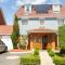 Heathrow Garden House - West Drayton, London - Benjamin Guest House