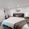 The Victoria Suite in Elora- King Bed