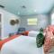 Tropical Villa Pool Home w/ Tiki Bar! Sleeps 9!